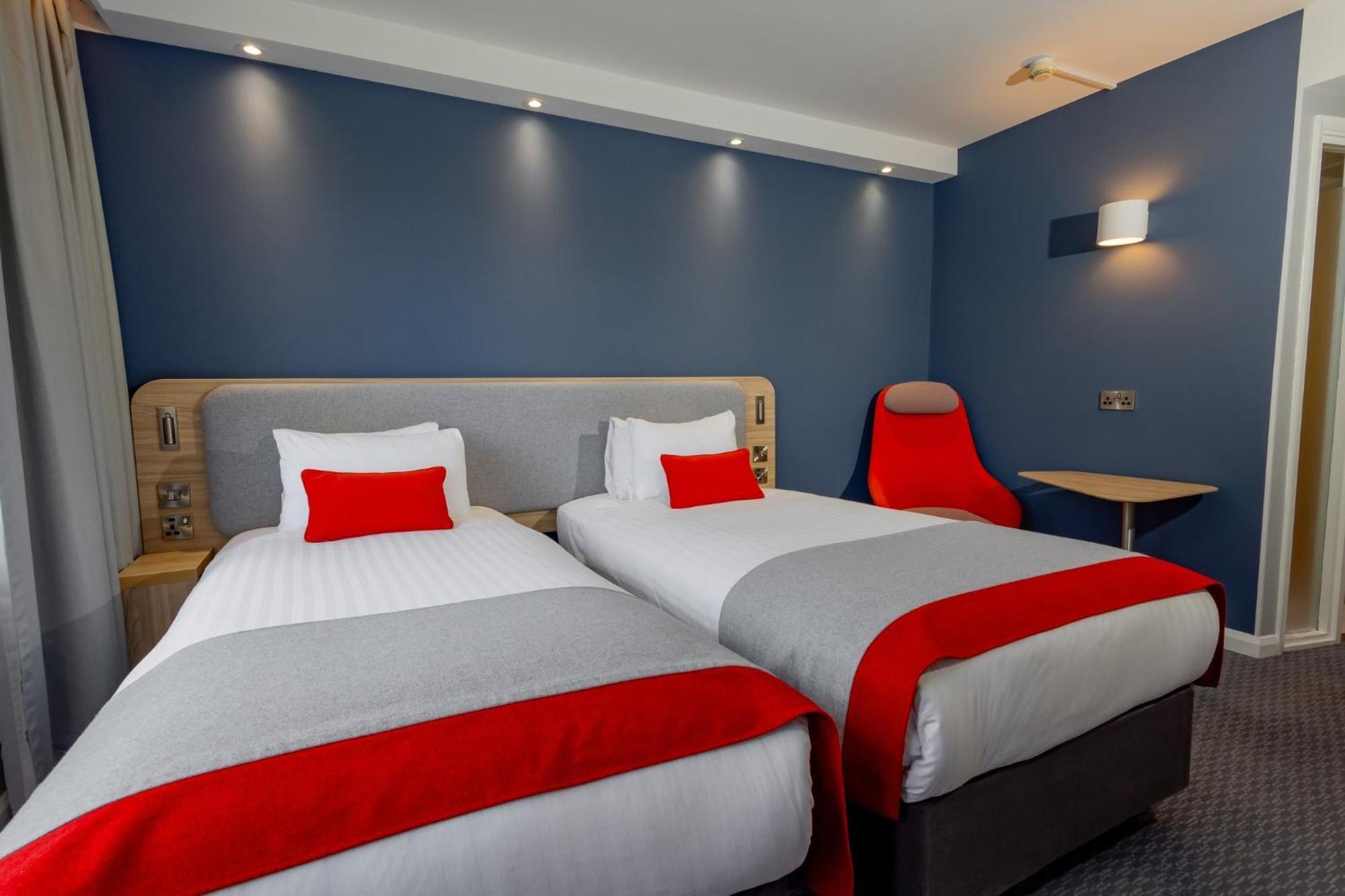 Holiday Inn Express Norwich By Ihg Drayton  Exterior foto